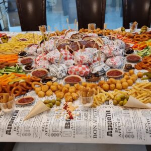 BUFFET MARKET TABLE